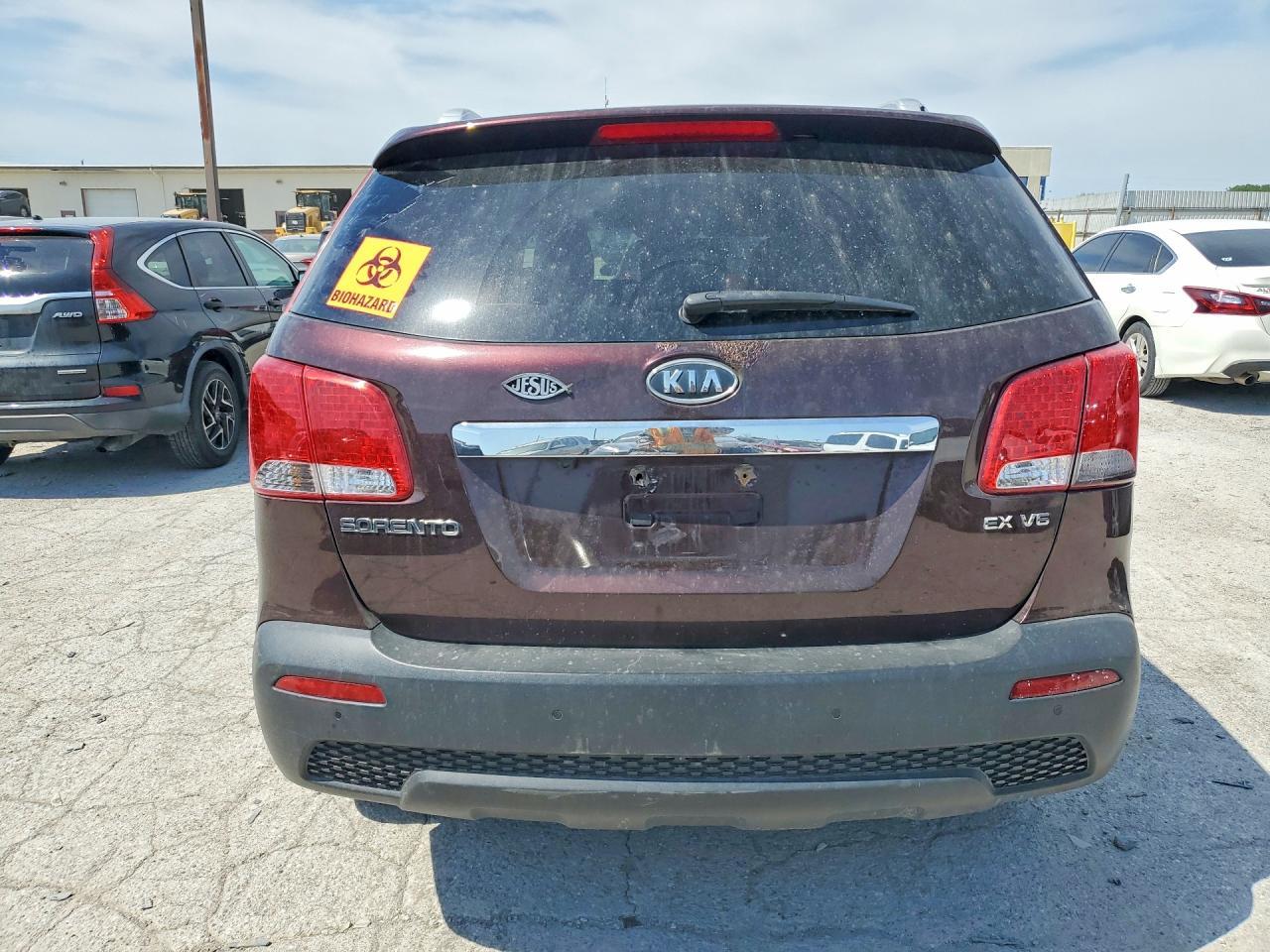 2011 KIA SORENTO