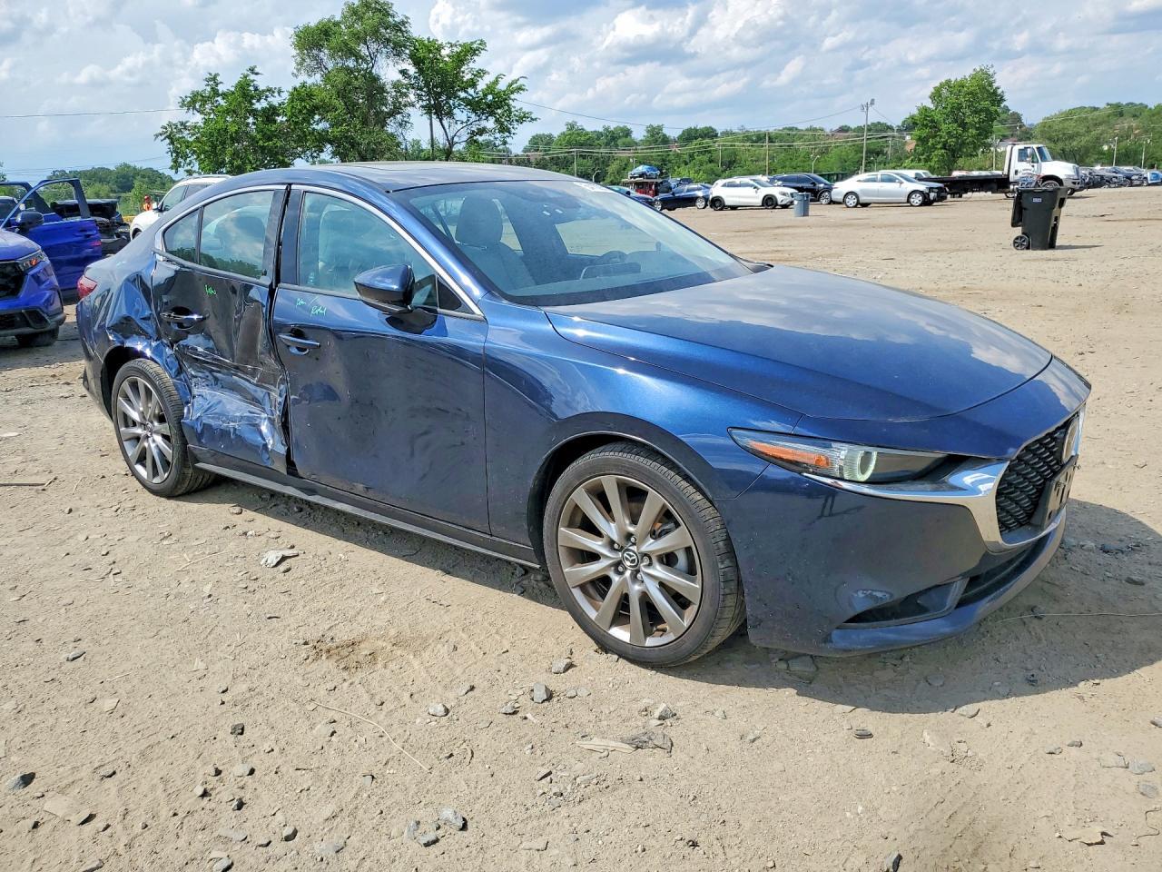 2022 MAZDA 3