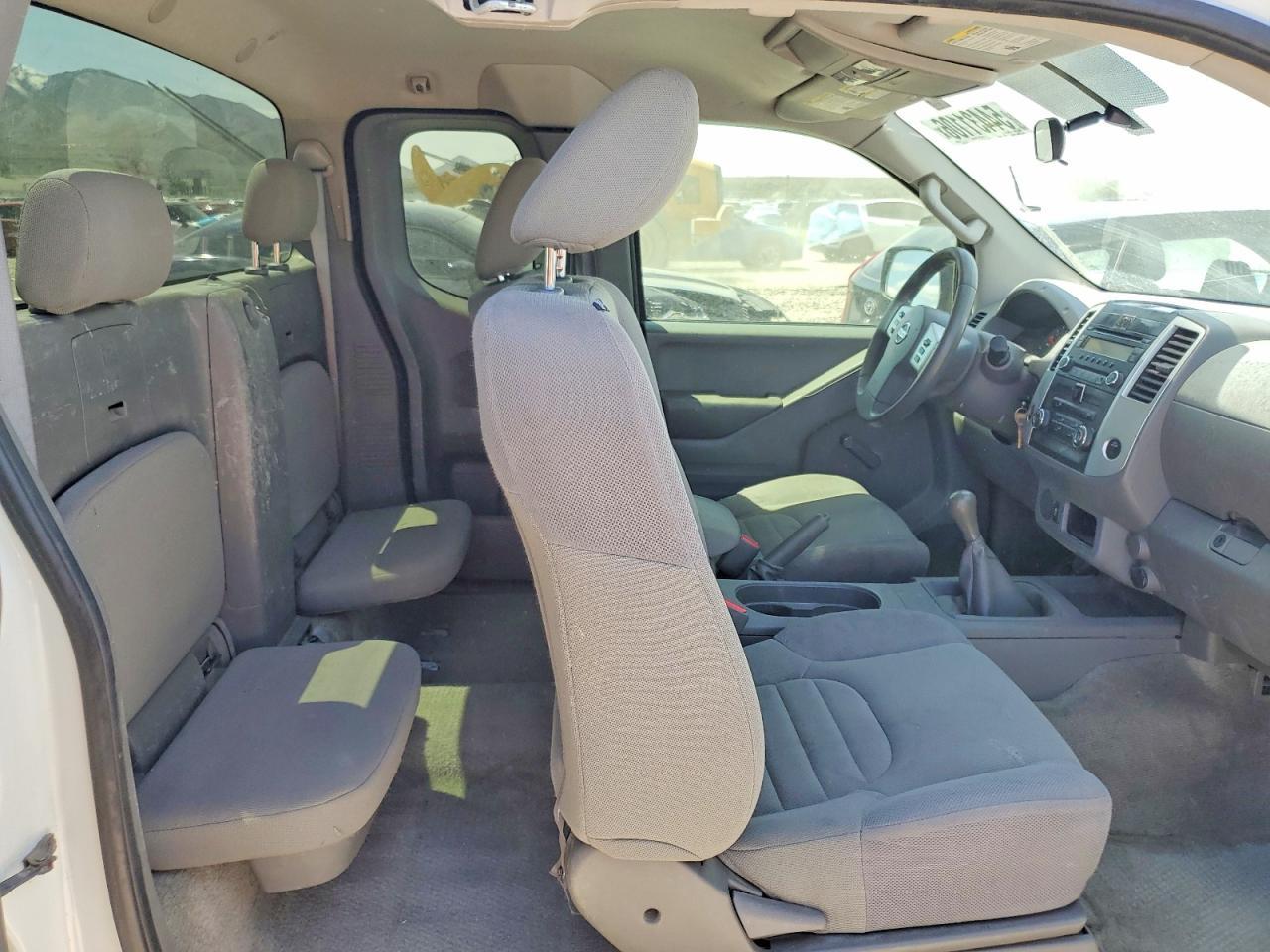 2016 NISSAN Frontier