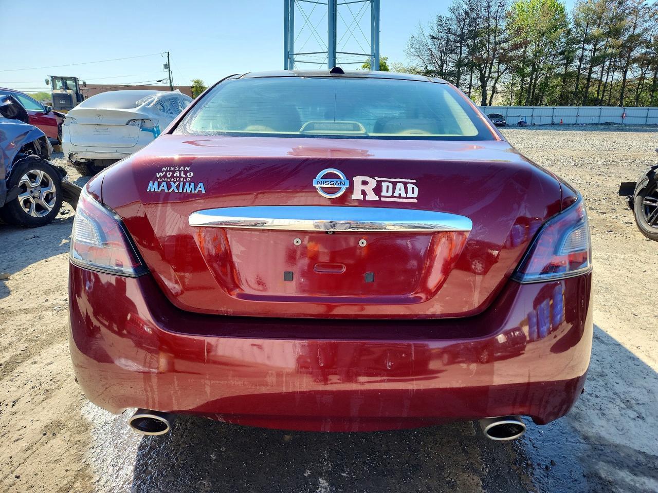 2012 NISSAN Maxima