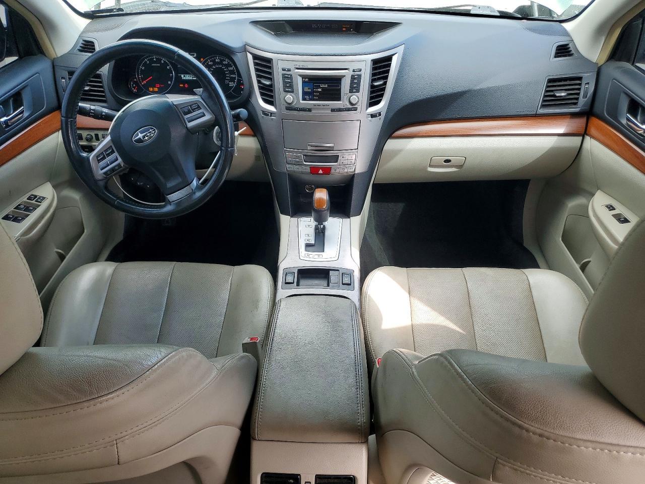 2013 SUBARU Outback
