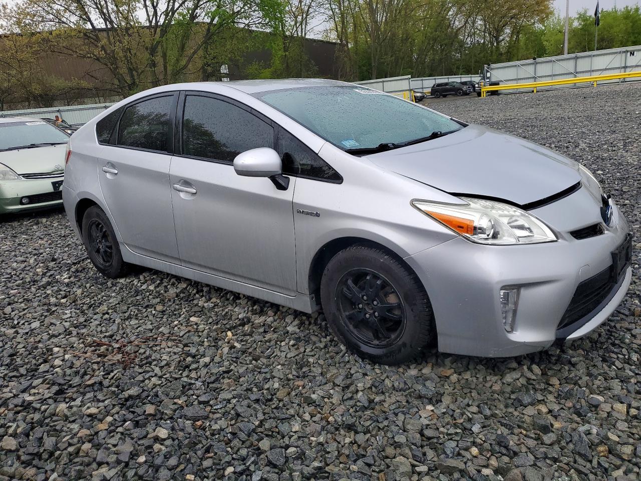 2013 TOYOTA PRIUS