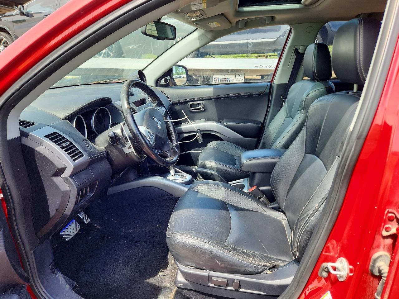 2012 MITSUBISHI outlander