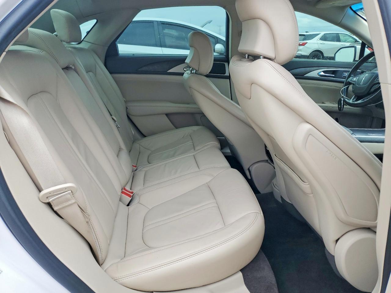 2017 LINCOLN MKZ