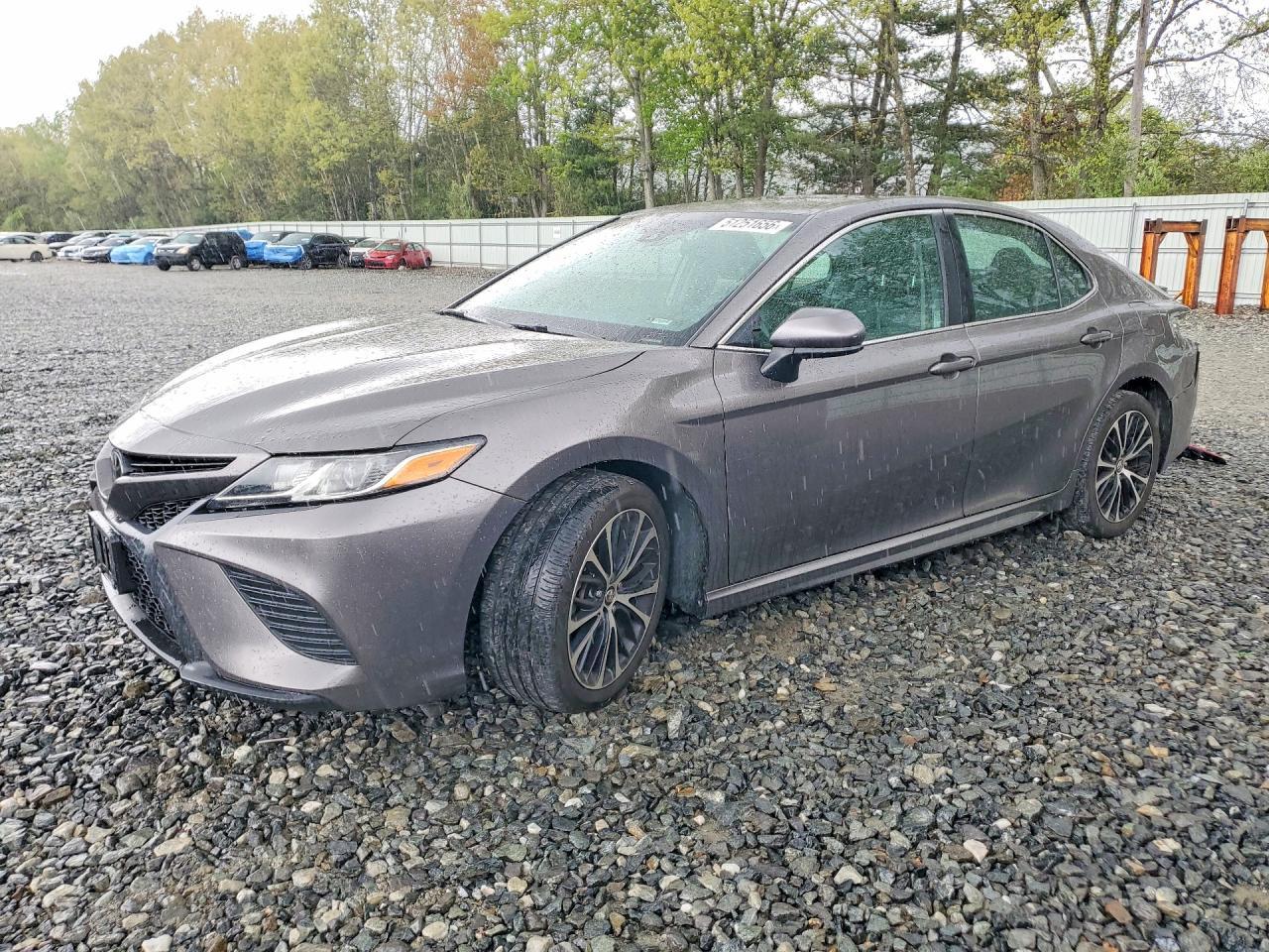 2018 TOYOTA CAMRY