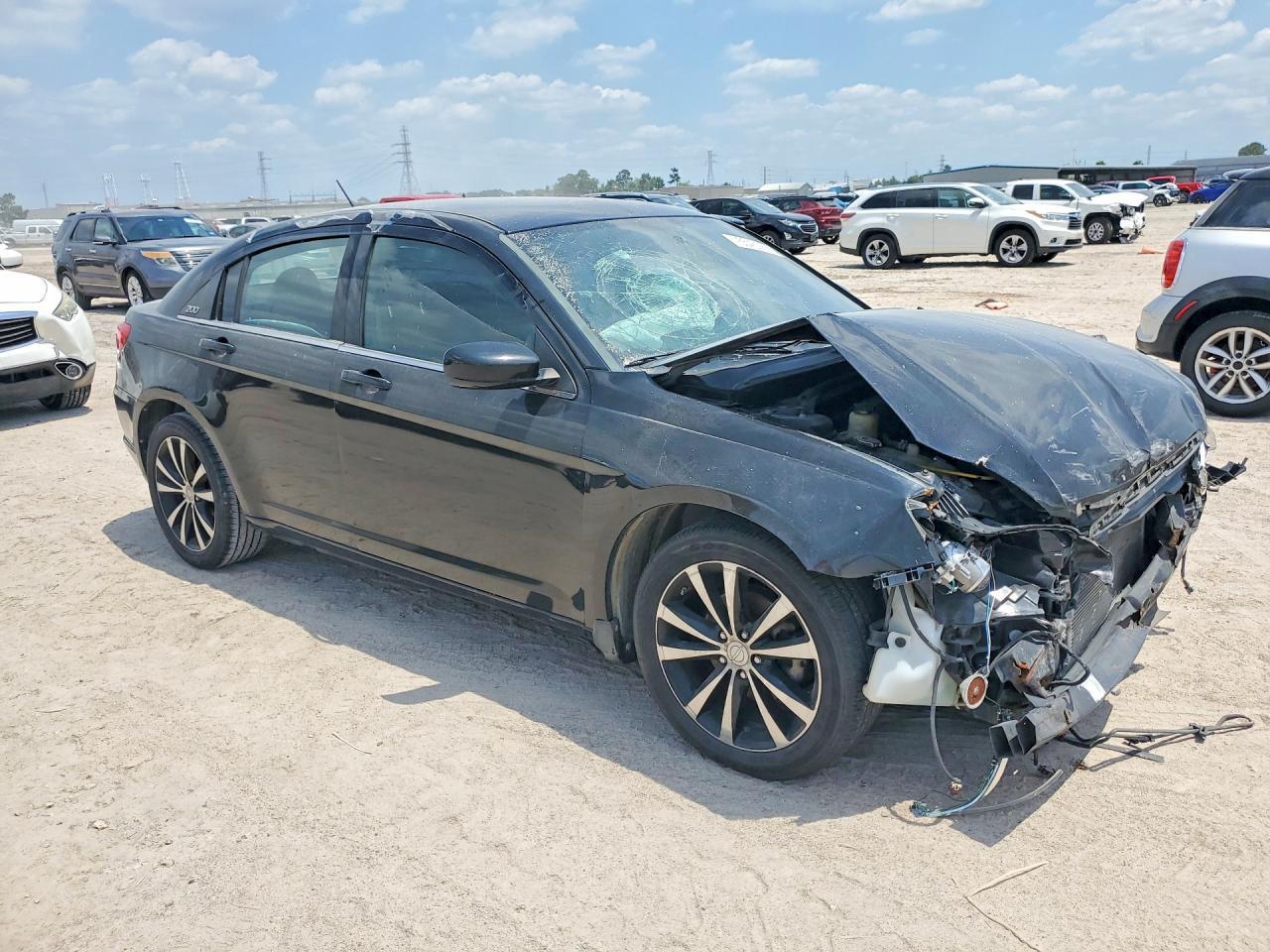 2013 CHRYSLER 200