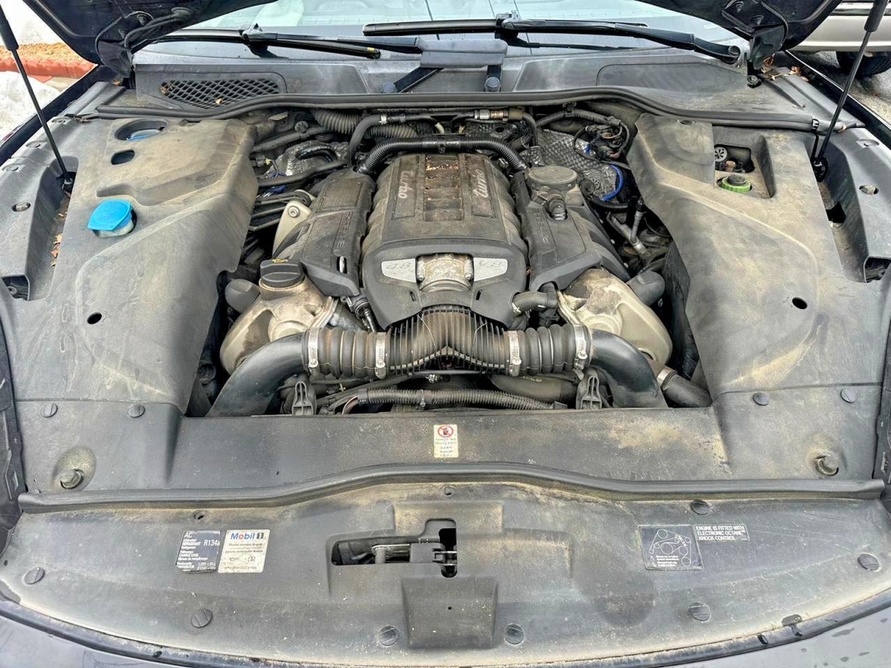 2015 PORSCHE CAYENNE