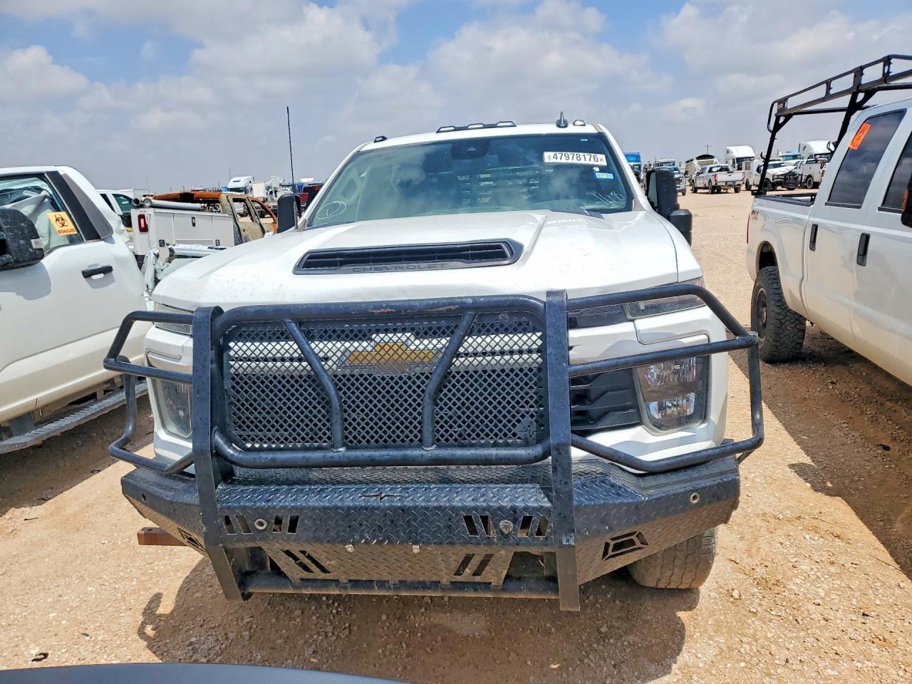 2024 CHEVROLET Silverado