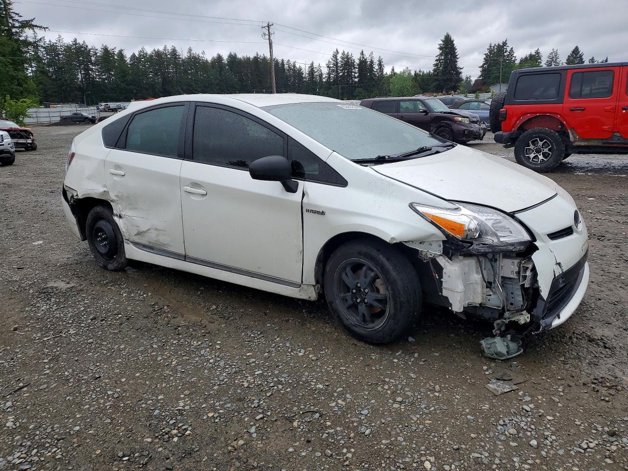 2015 TOYOTA PRIUS