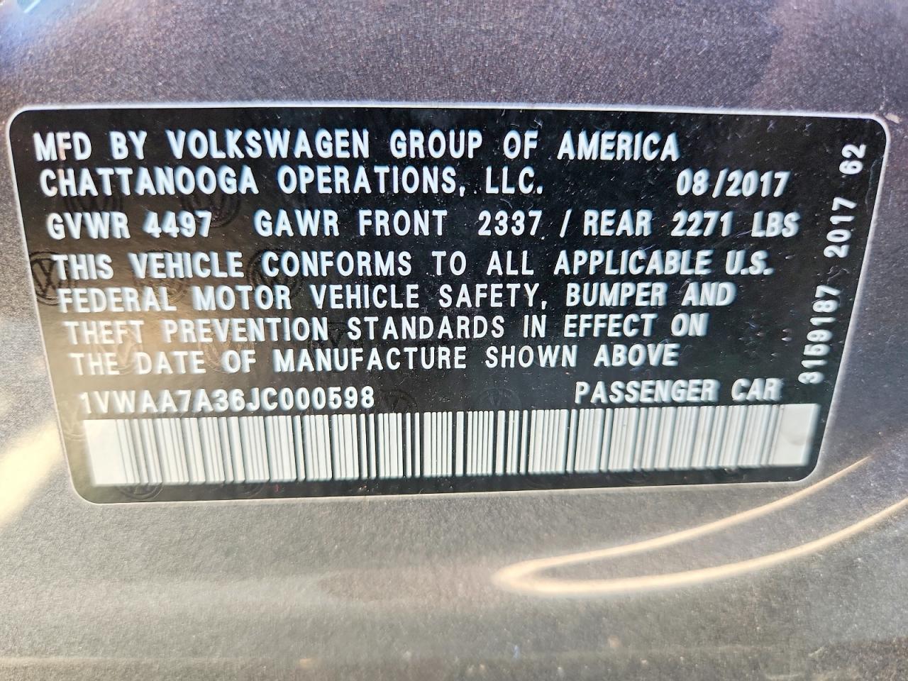 2018 VOLKSWAGEN Passat