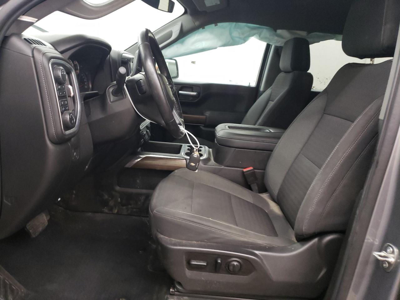 2021 CHEVROLET Silverado