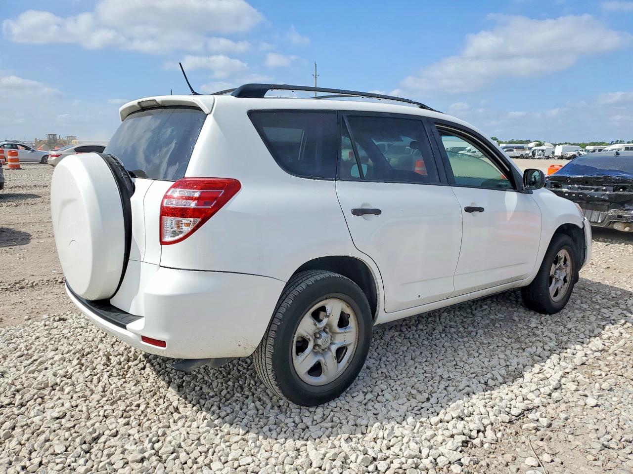 2011 TOYOTA RAV4