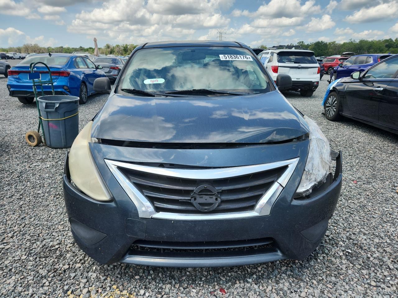 2015 NISSAN VERSA