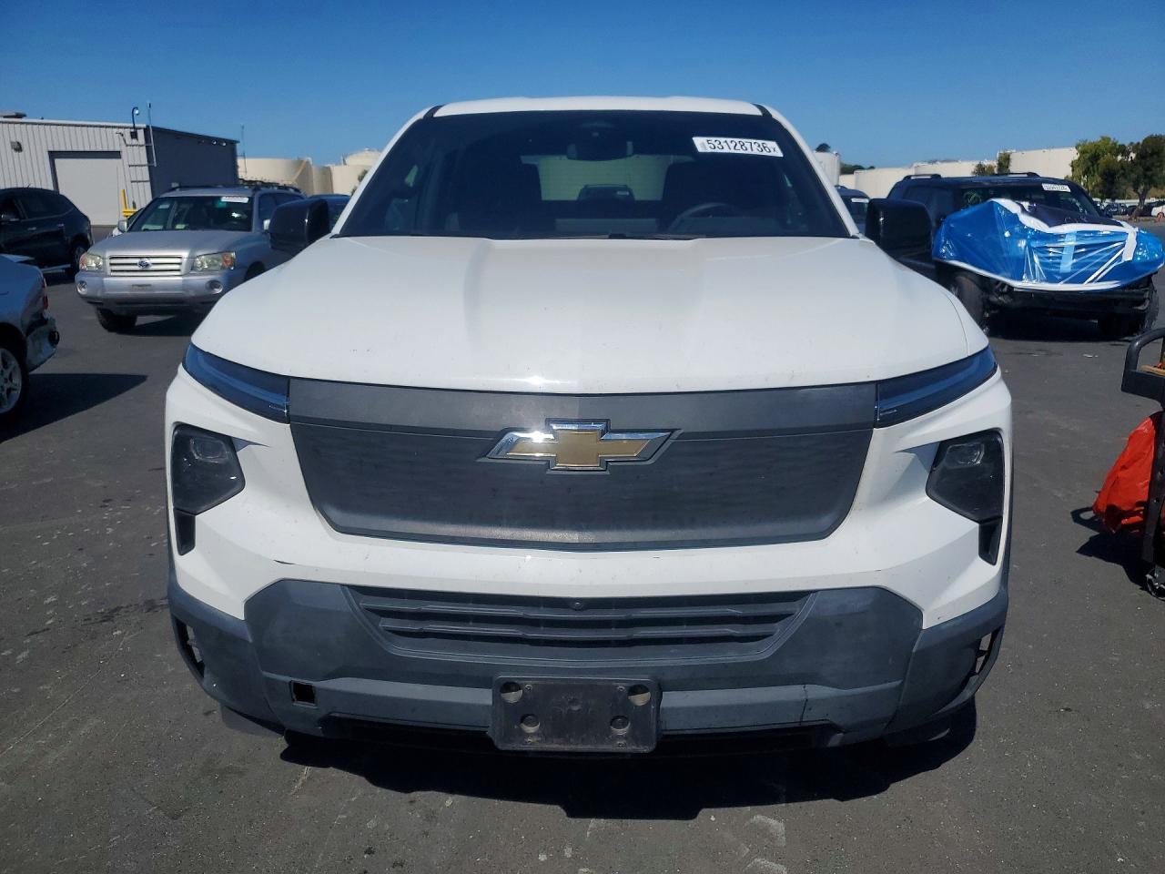 2024 CHEVROLET Silverado