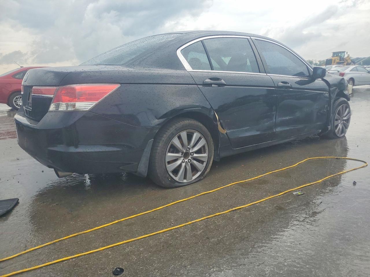 2011 HONDA ACCORD