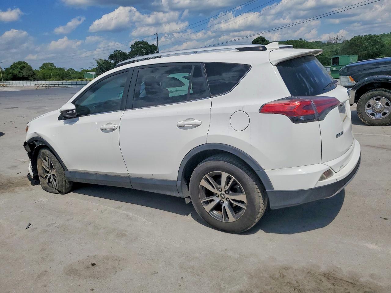 2016 TOYOTA RAV4