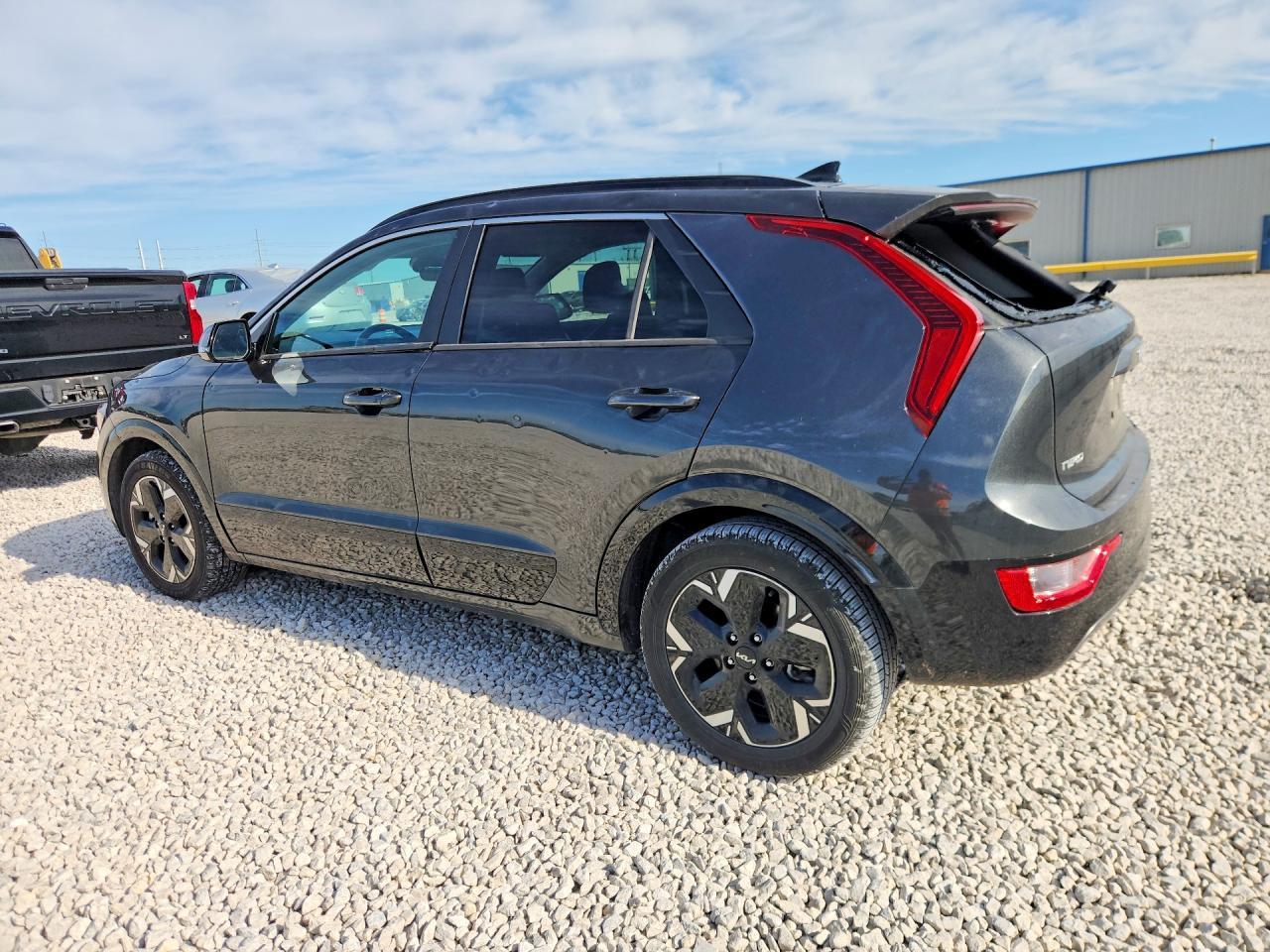 2023 KIA Niro