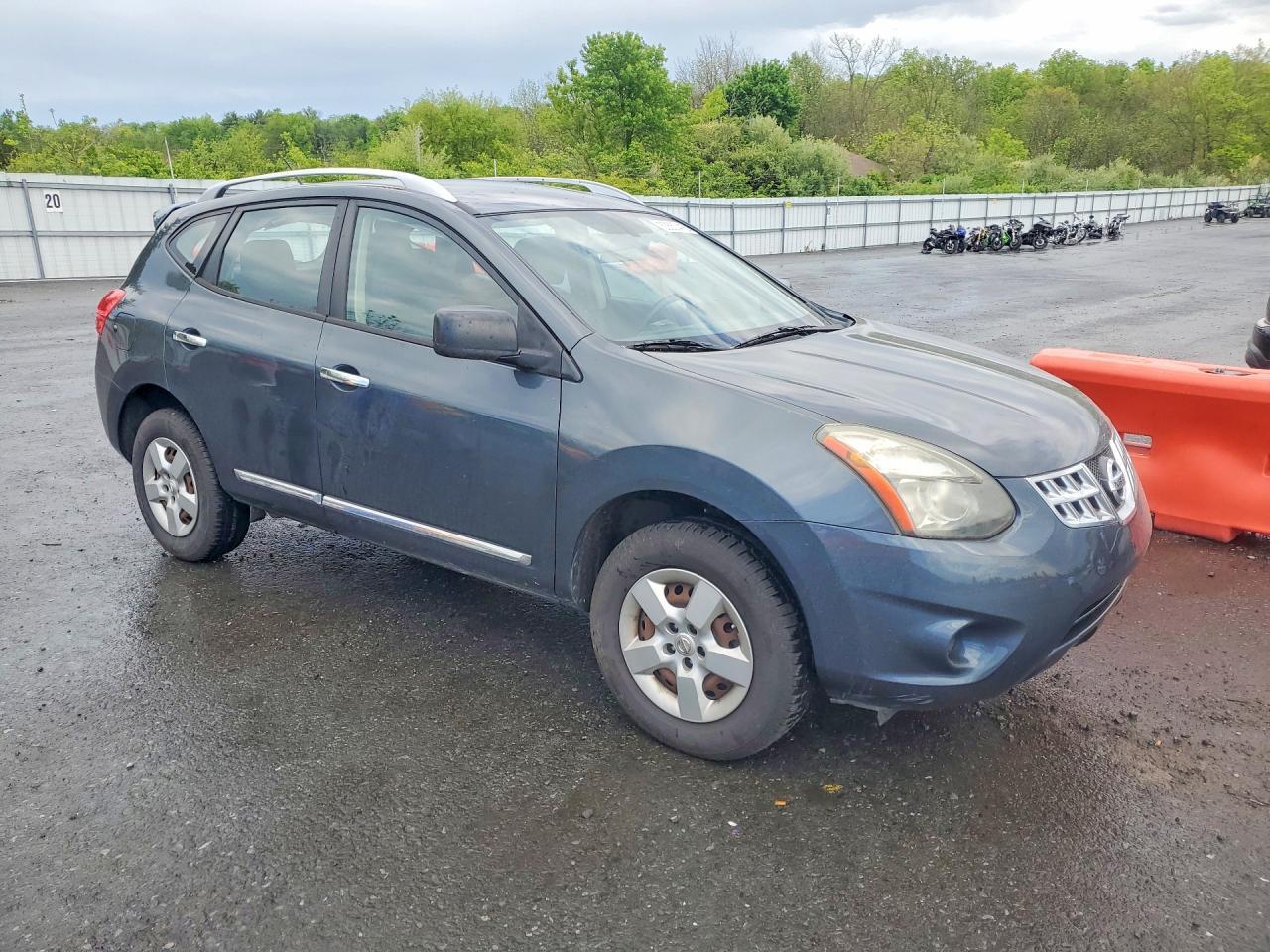 2015 NISSAN ROGUE