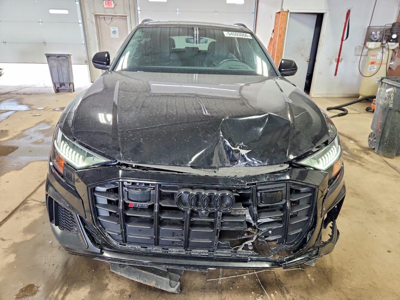2022 AUDI SQ8