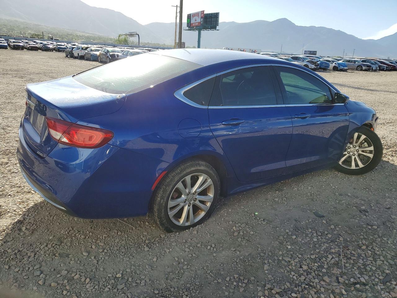 2015 CHRYSLER 200