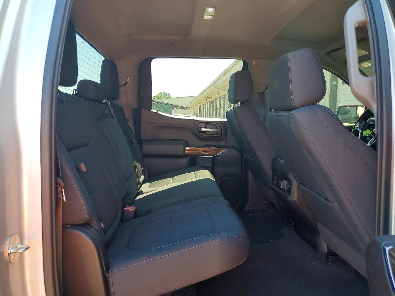2021 CHEVROLET Silverado