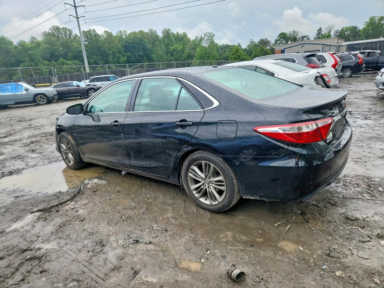 2015 TOYOTA CAMRY