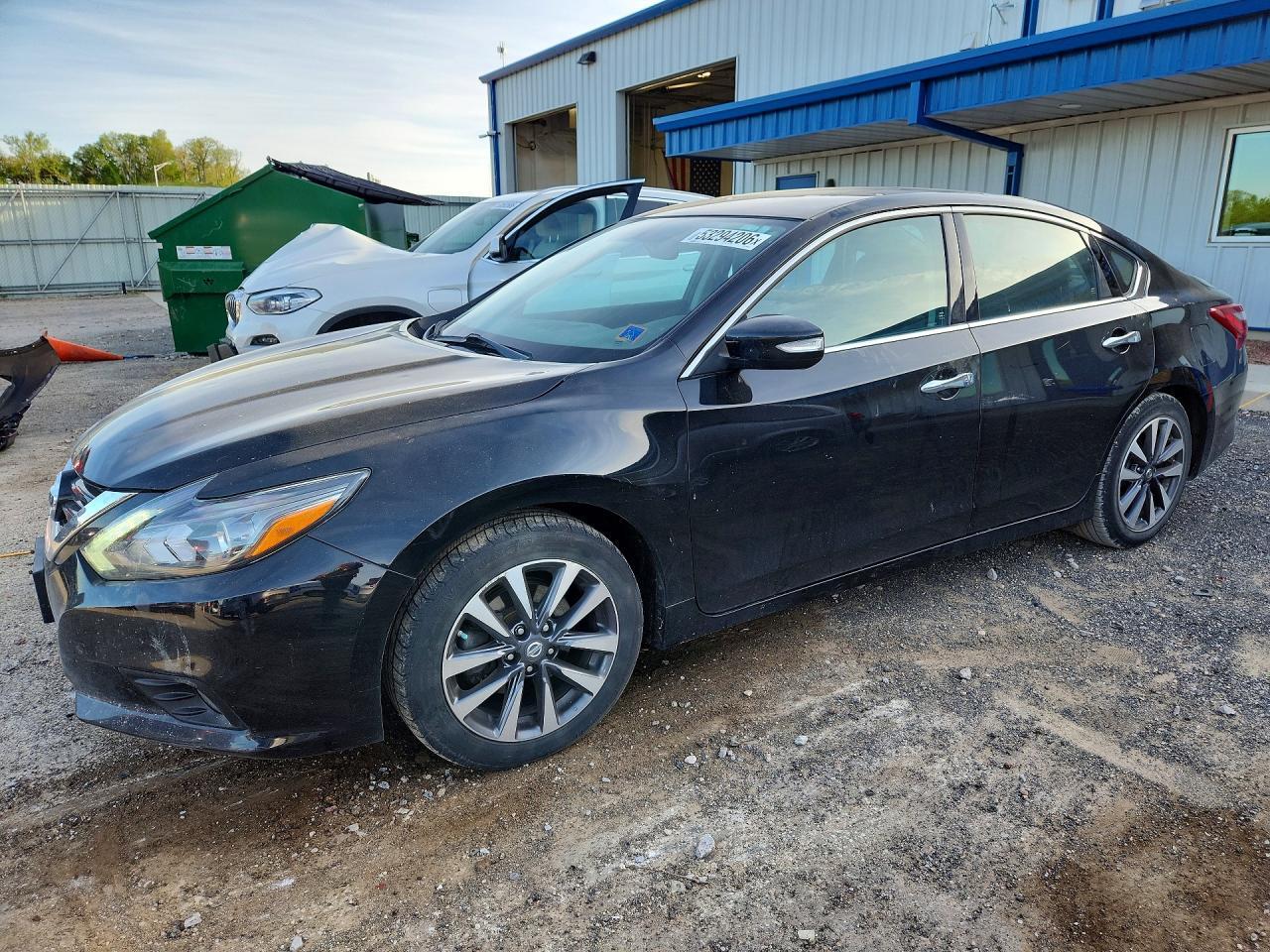 2017 NISSAN ALTIMA