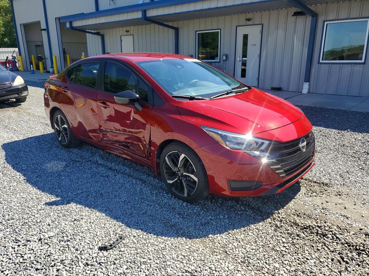 2025 NISSAN VERSA