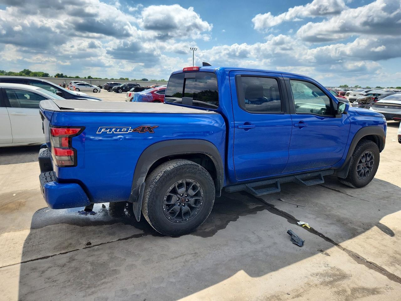2024 NISSAN Frontier