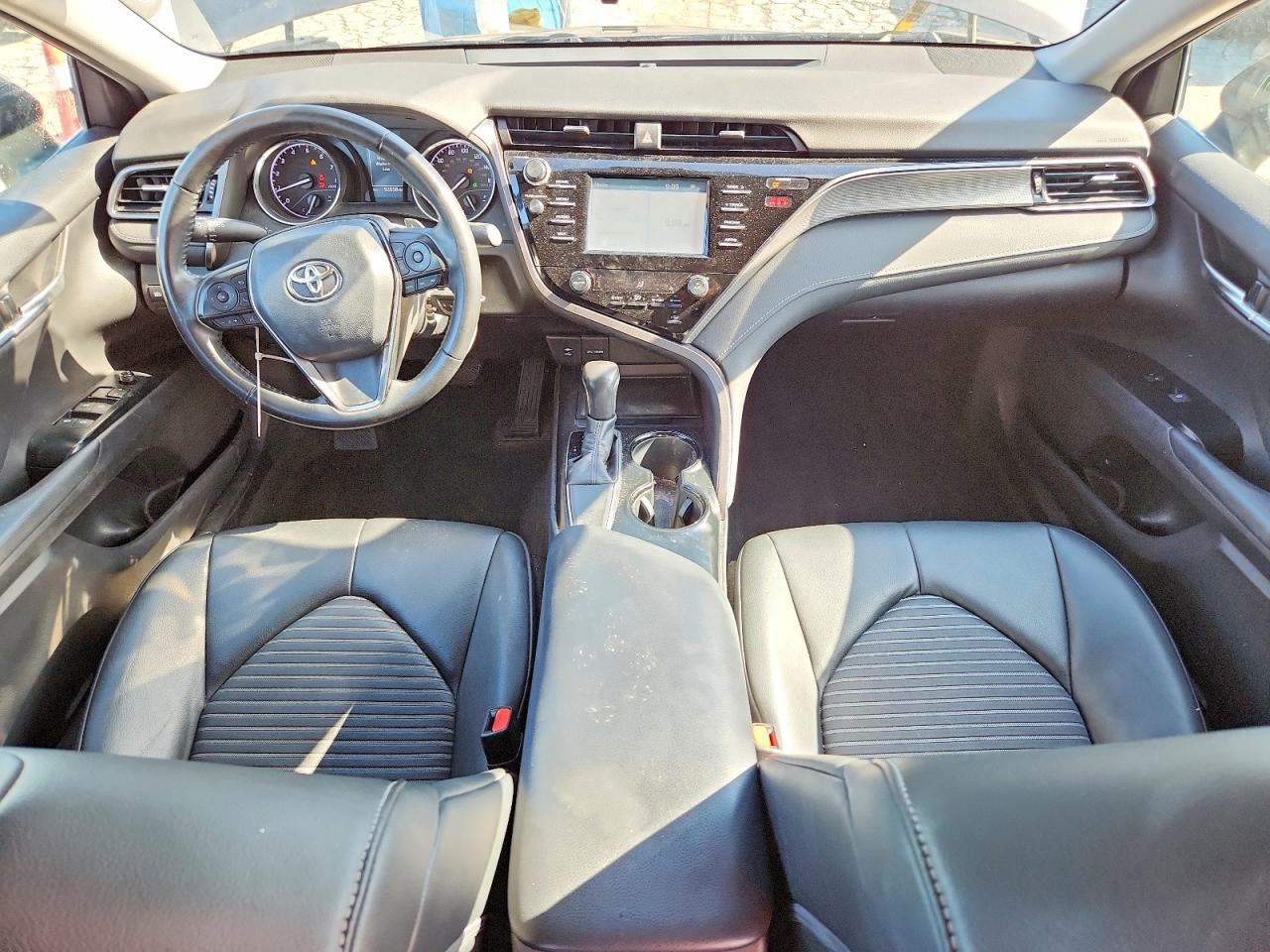 2019 TOYOTA CAMRY