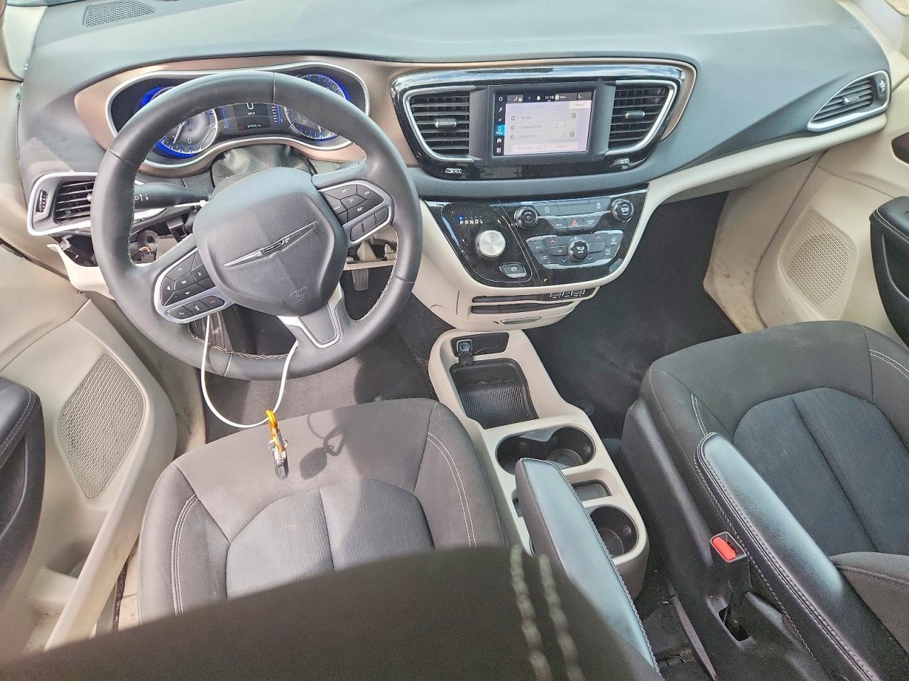 2023 CHRYSLER Voyager