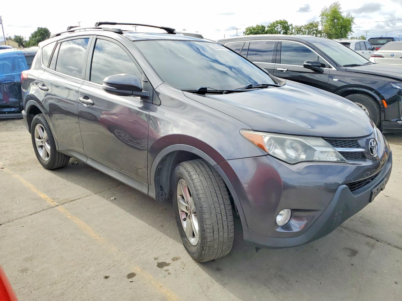 2015 TOYOTA RAV4