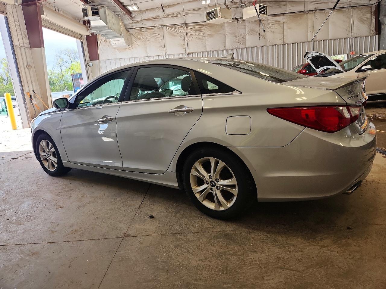 2012 HYUNDAI SONATA