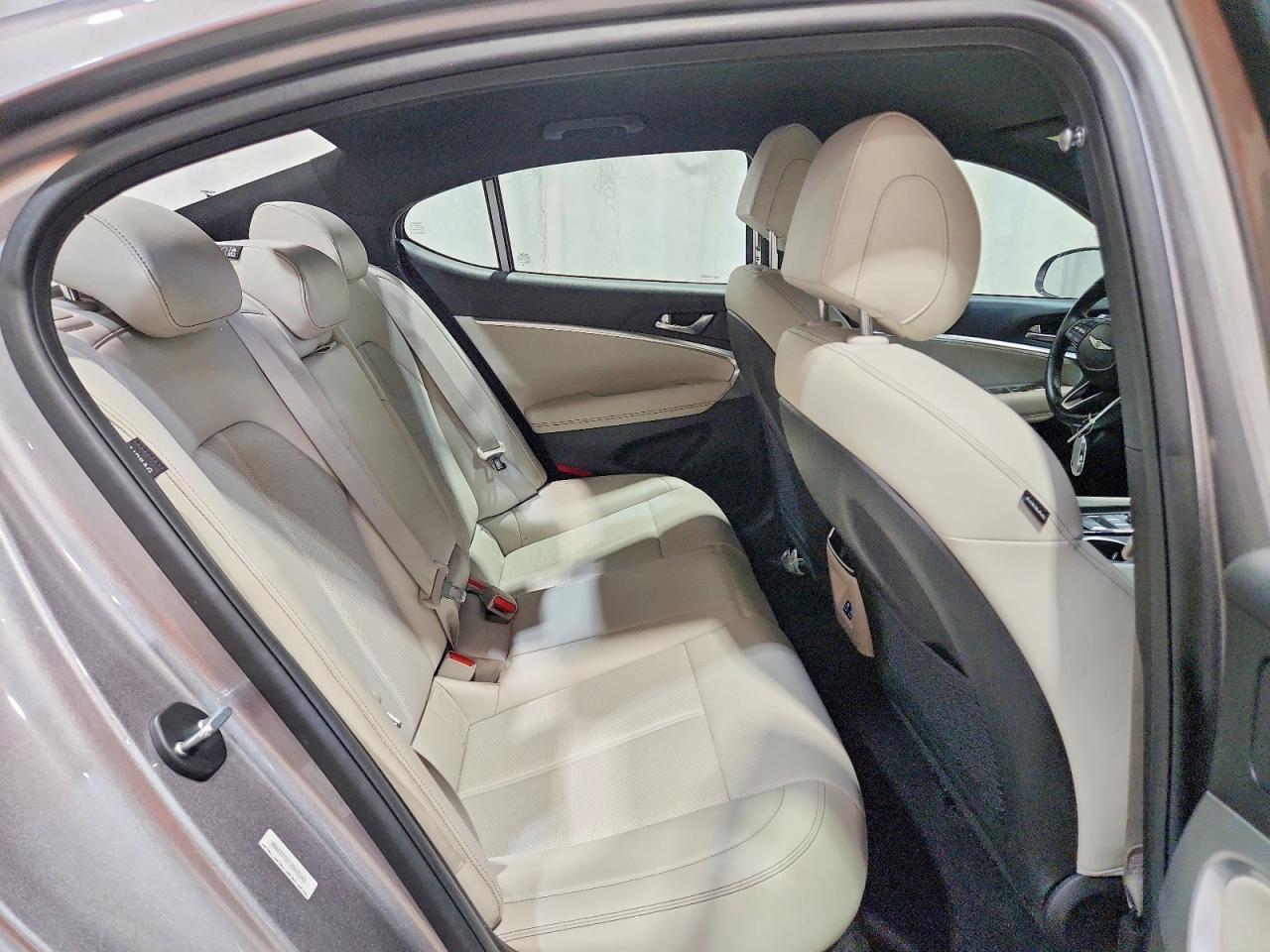 2025 GENESIS G70