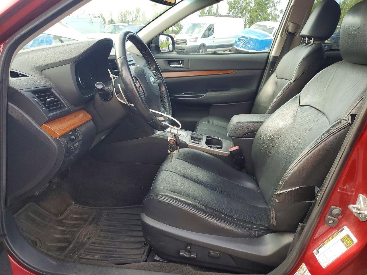 2013 SUBARU Outback