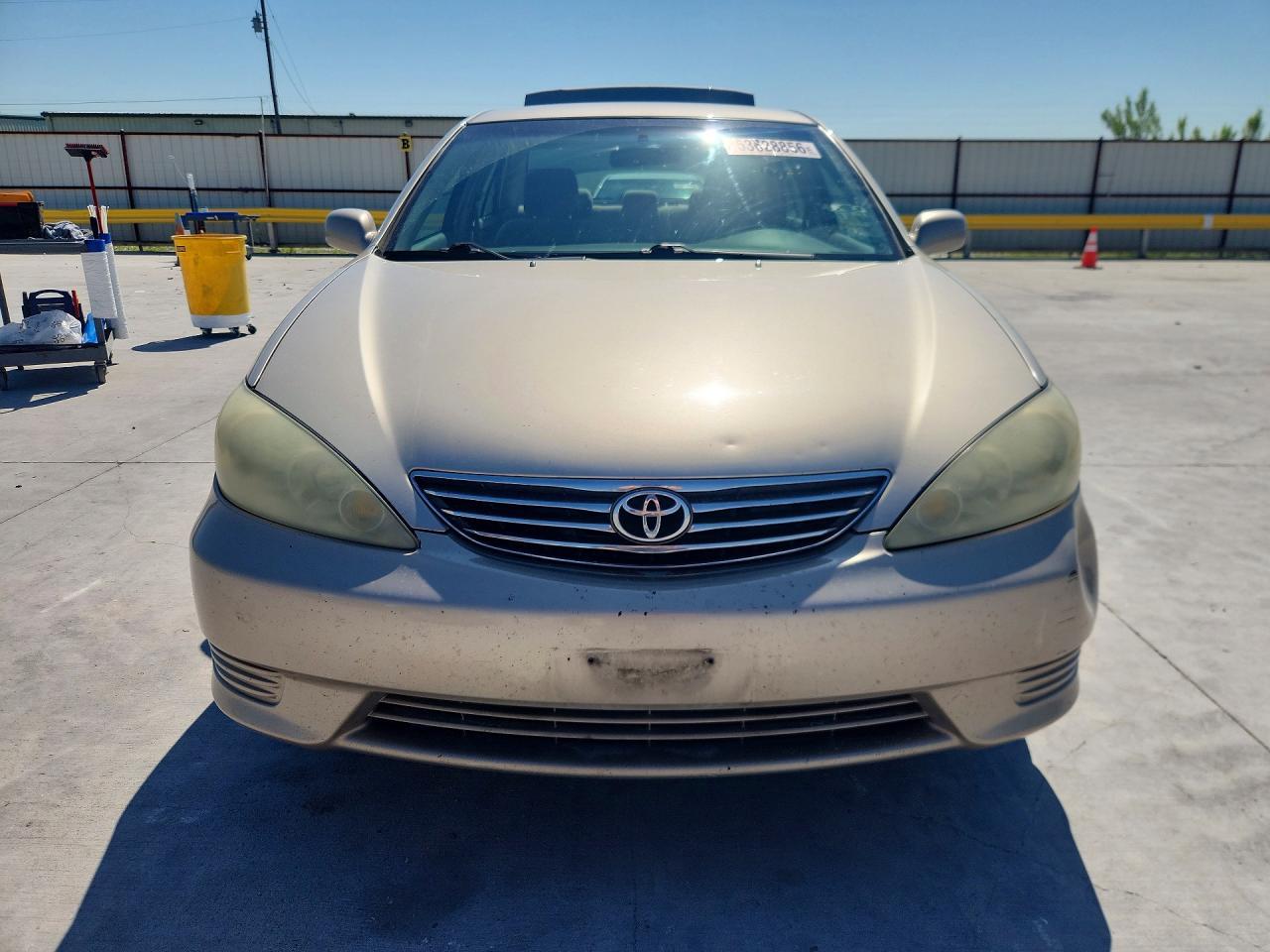 2005 TOYOTA CAMRY