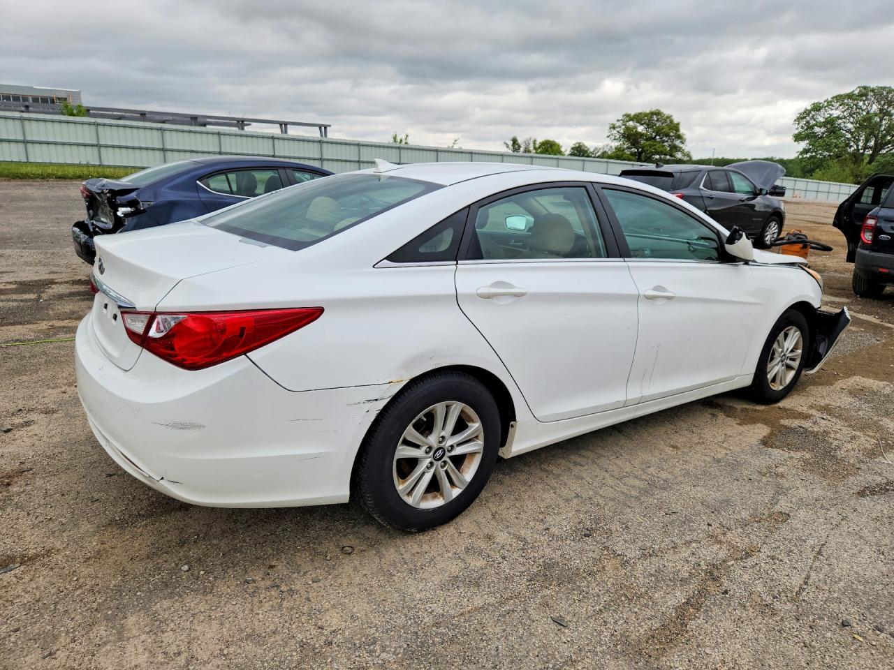 2013 HYUNDAI SONATA