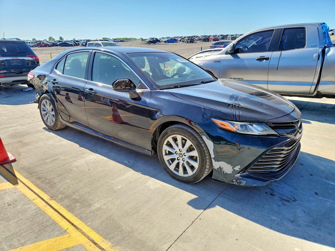 2018 TOYOTA CAMRY