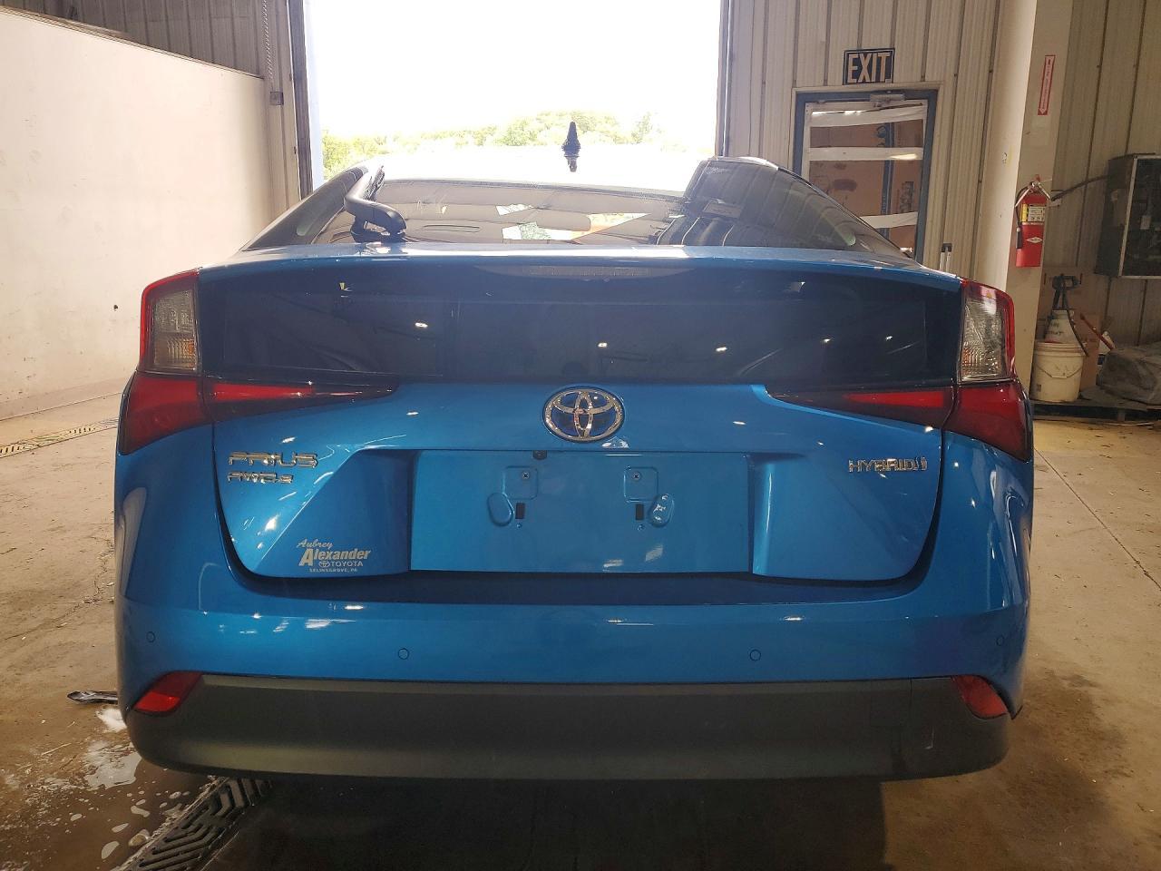 2022 TOYOTA PRIUS