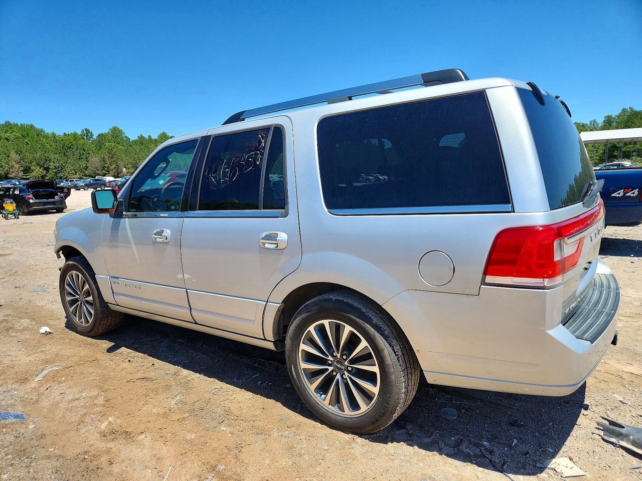 2015 LINCOLN Navigator
