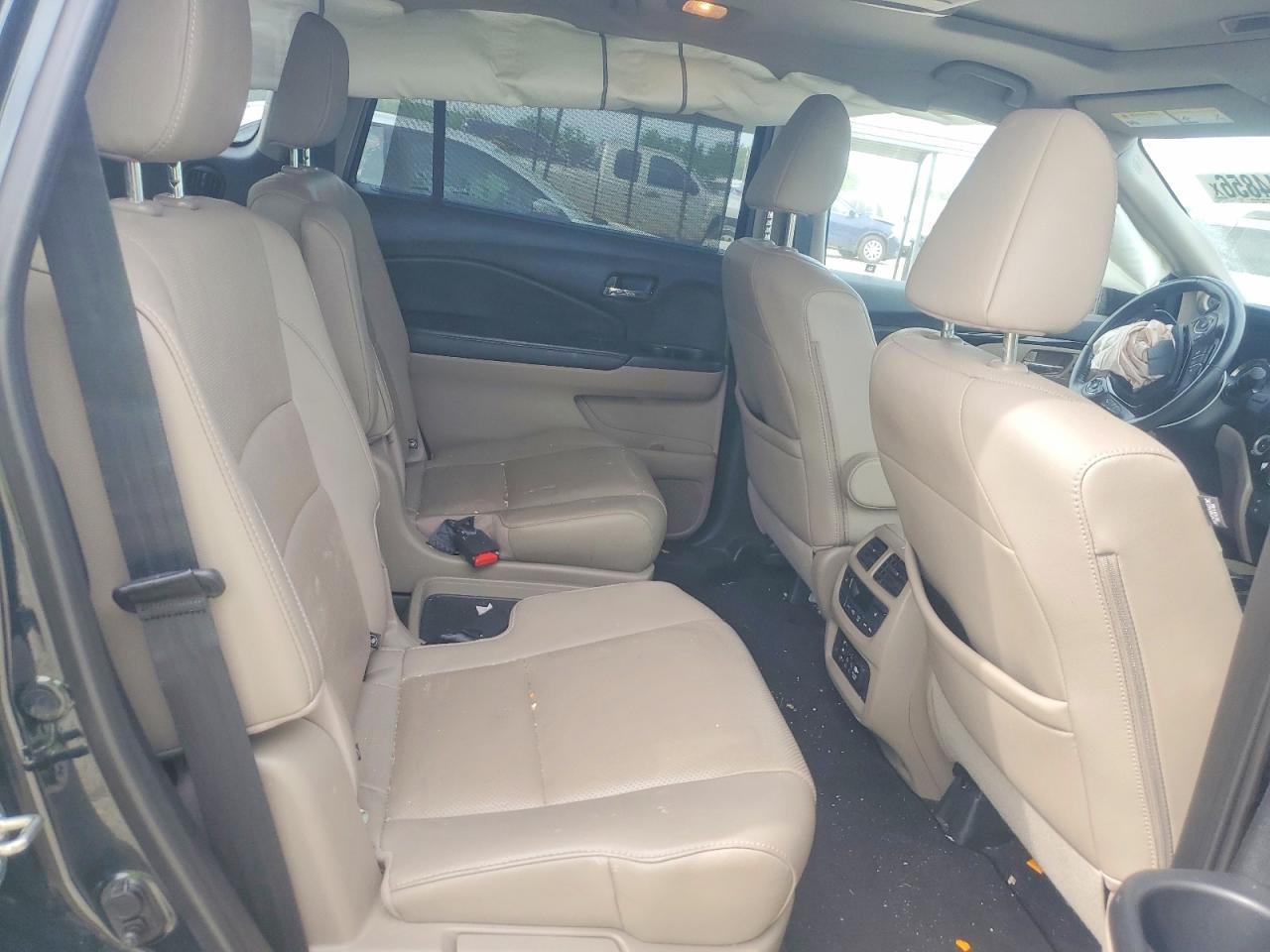 2017 HONDA PILOT