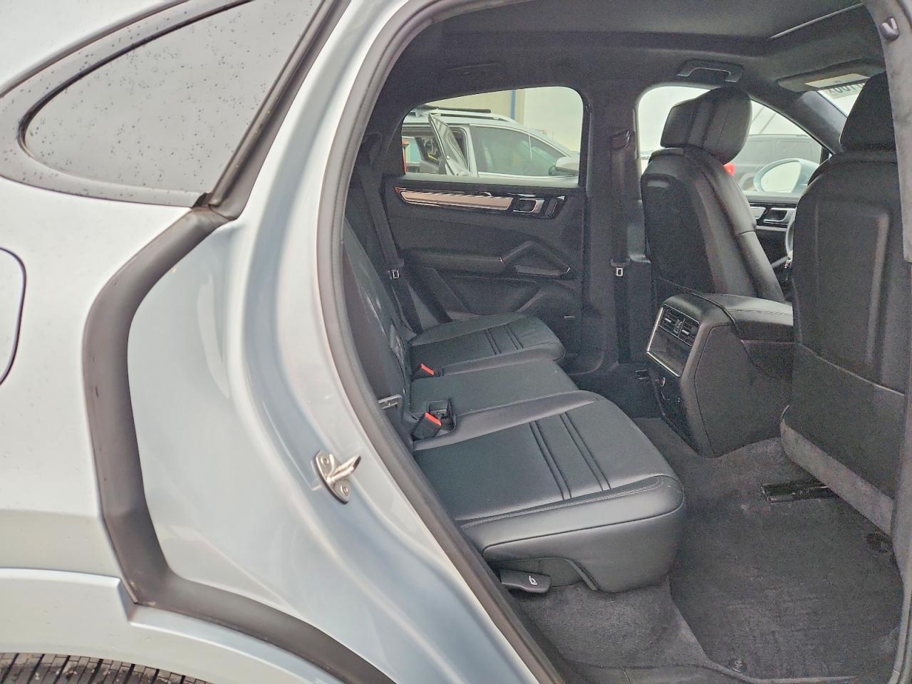 2023 PORSCHE CAYENNE