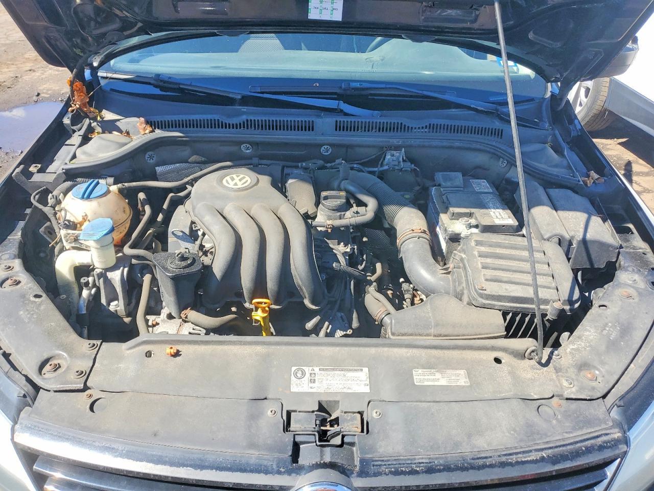 2012 VOLKSWAGEN JETTA