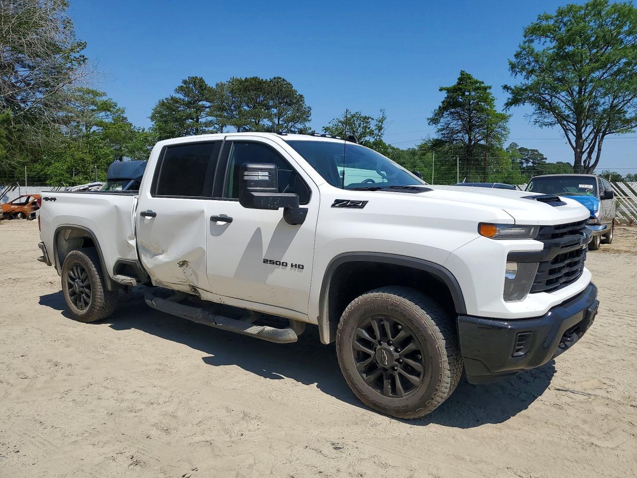 2025 CHEVROLET Silverado