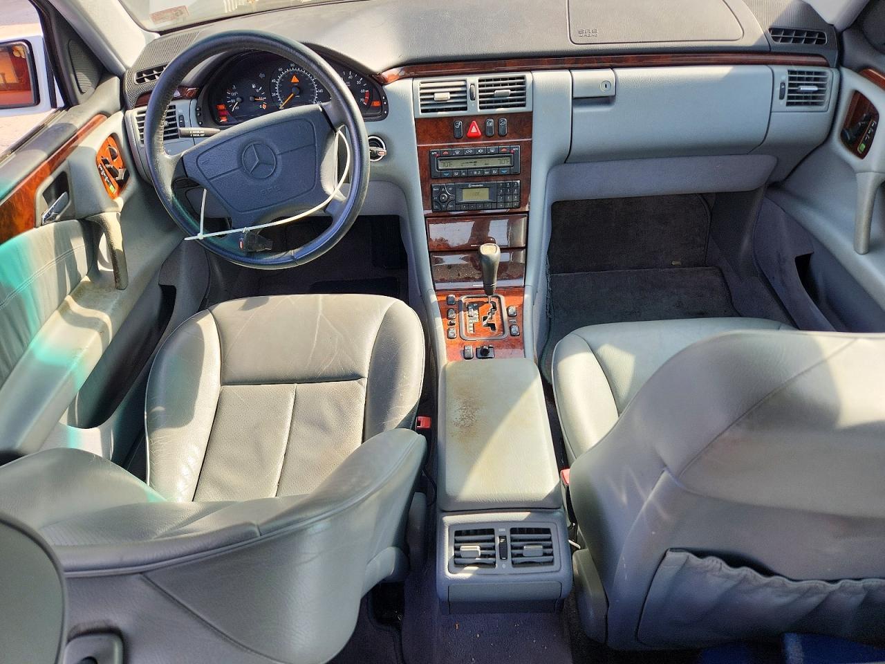 1999 MERCEDES-BENZ E-Class