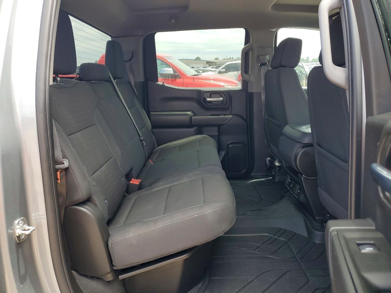 2025 CHEVROLET Silverado