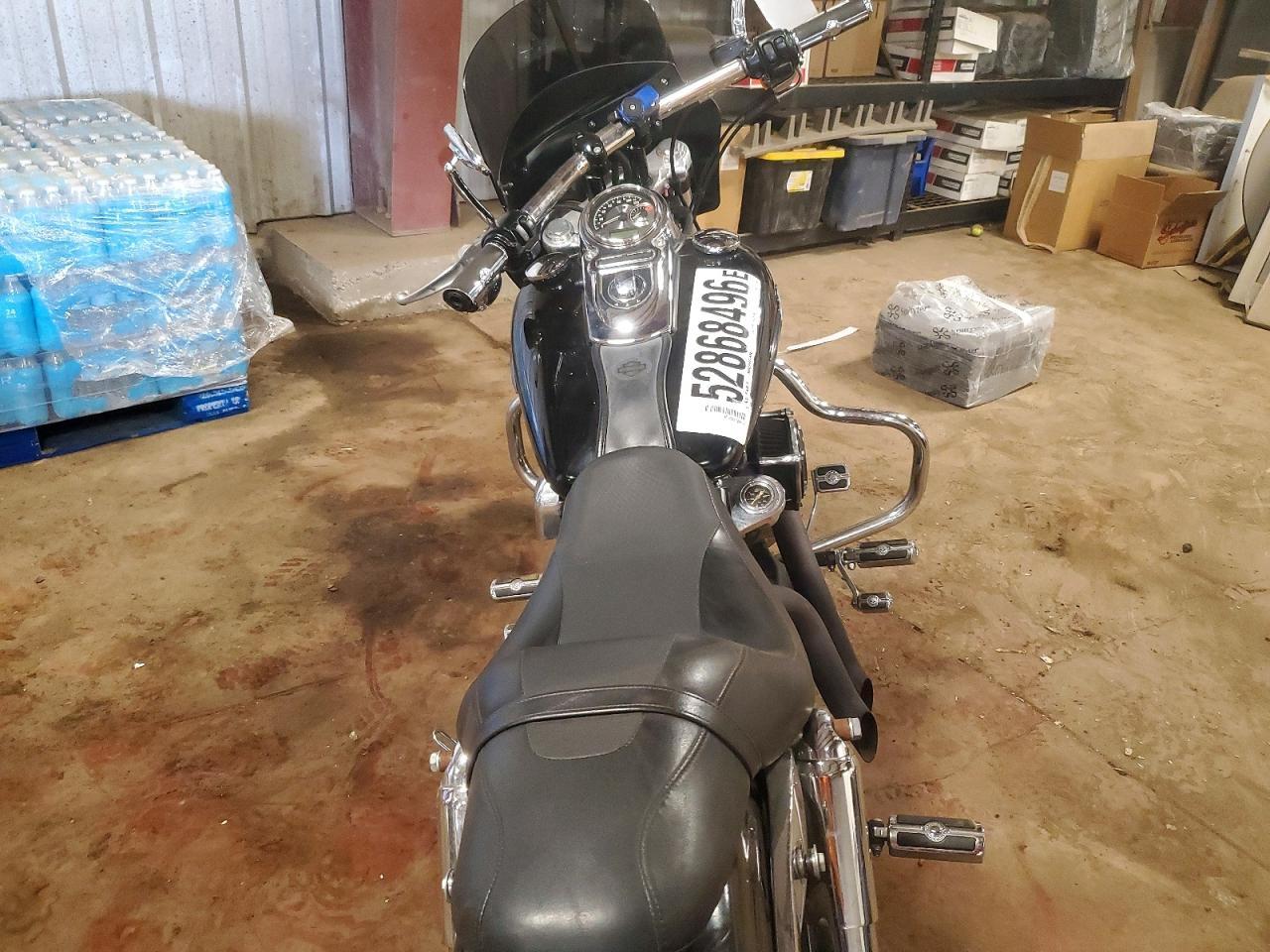 2011 HARLEY-DAVIDSON FXDF