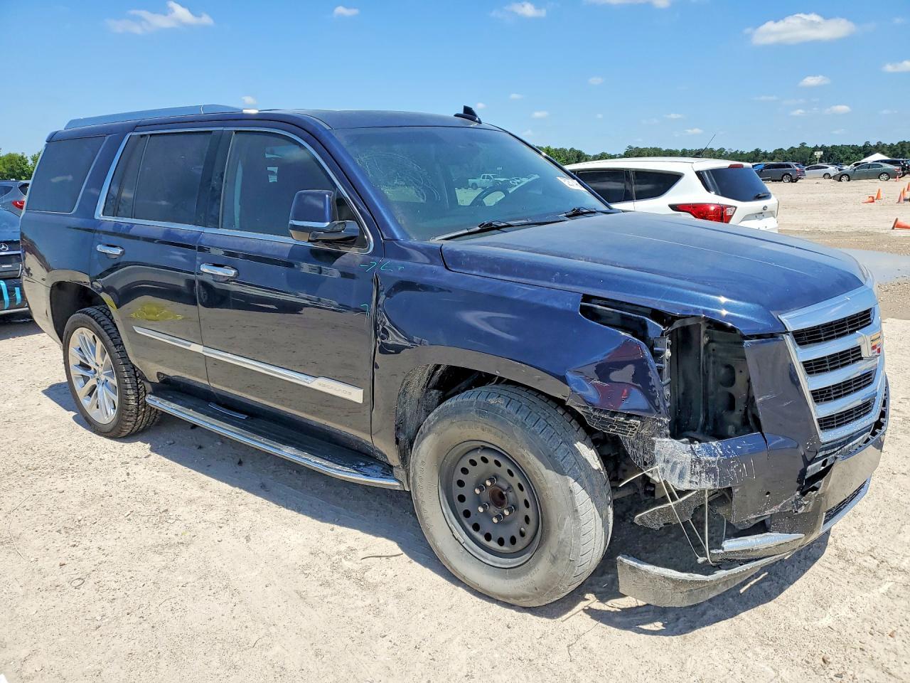 2017 CADILLAC ESCALADE