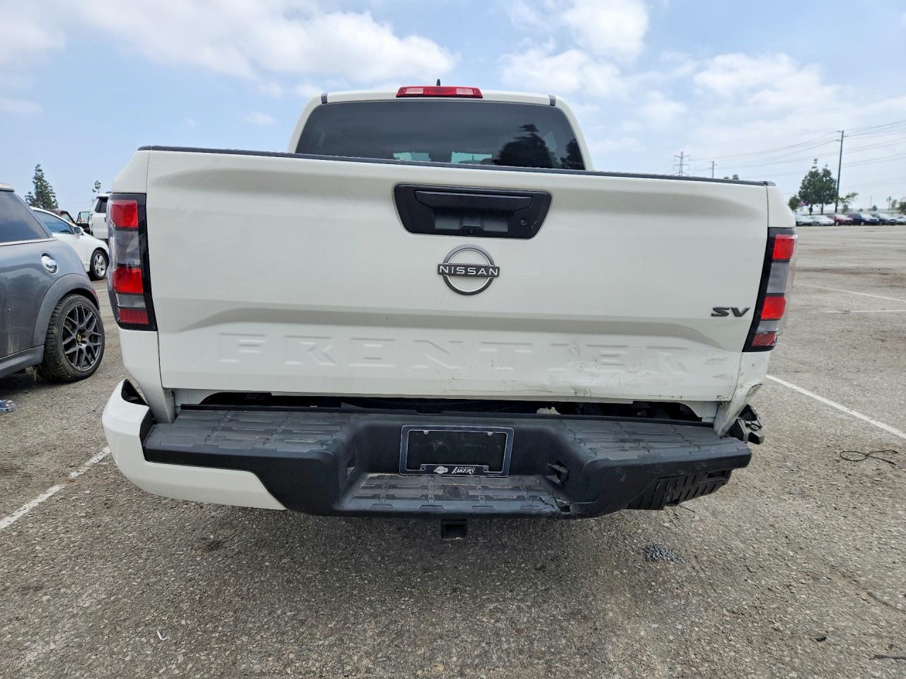 2022 NISSAN Frontier