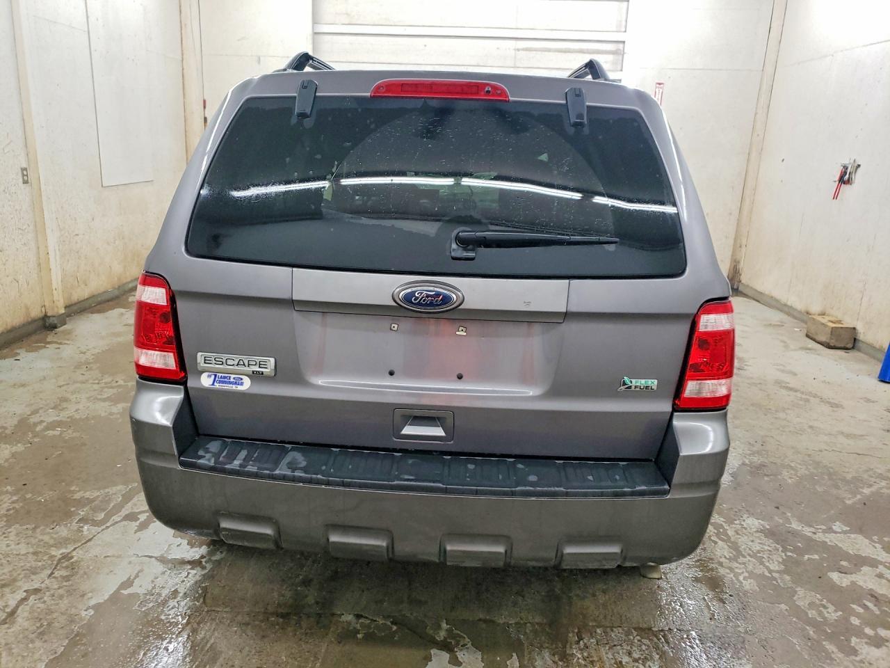 2010 FORD ESCAPE